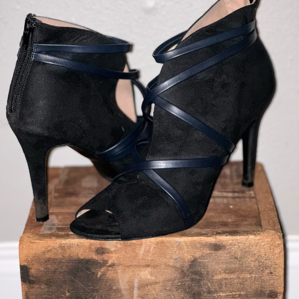 Gorgeous black, strappy booties. Black Velvet with pho leather straps!